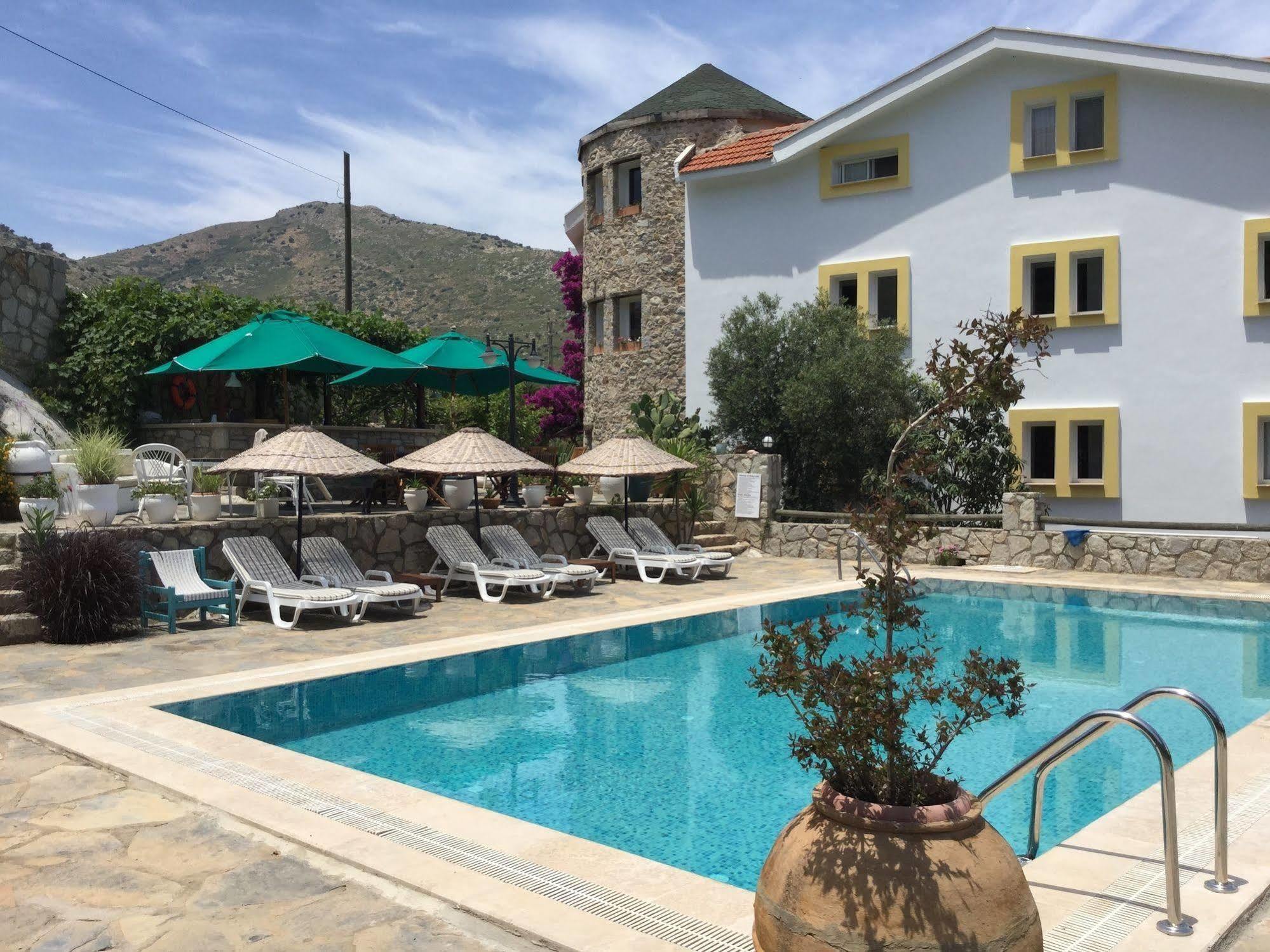 Hotel Villa Tokur ダッチャ エクステリア 写真