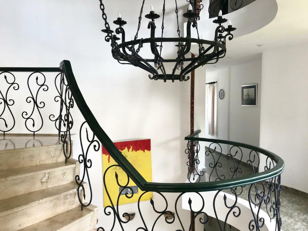 Hotel Villa Tokur ダッチャ エクステリア 写真